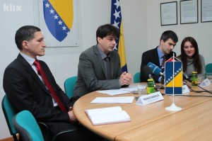 Detalj sa press konferencije (Foto: Feđa Krvavac/Klix.ba)