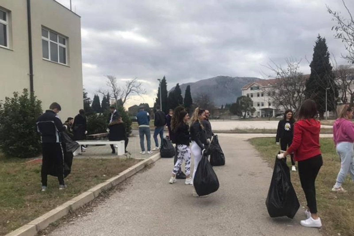  Studenti iskoristili lijep dan i očistili kampus Univerziteta “Džemal Bijedić”